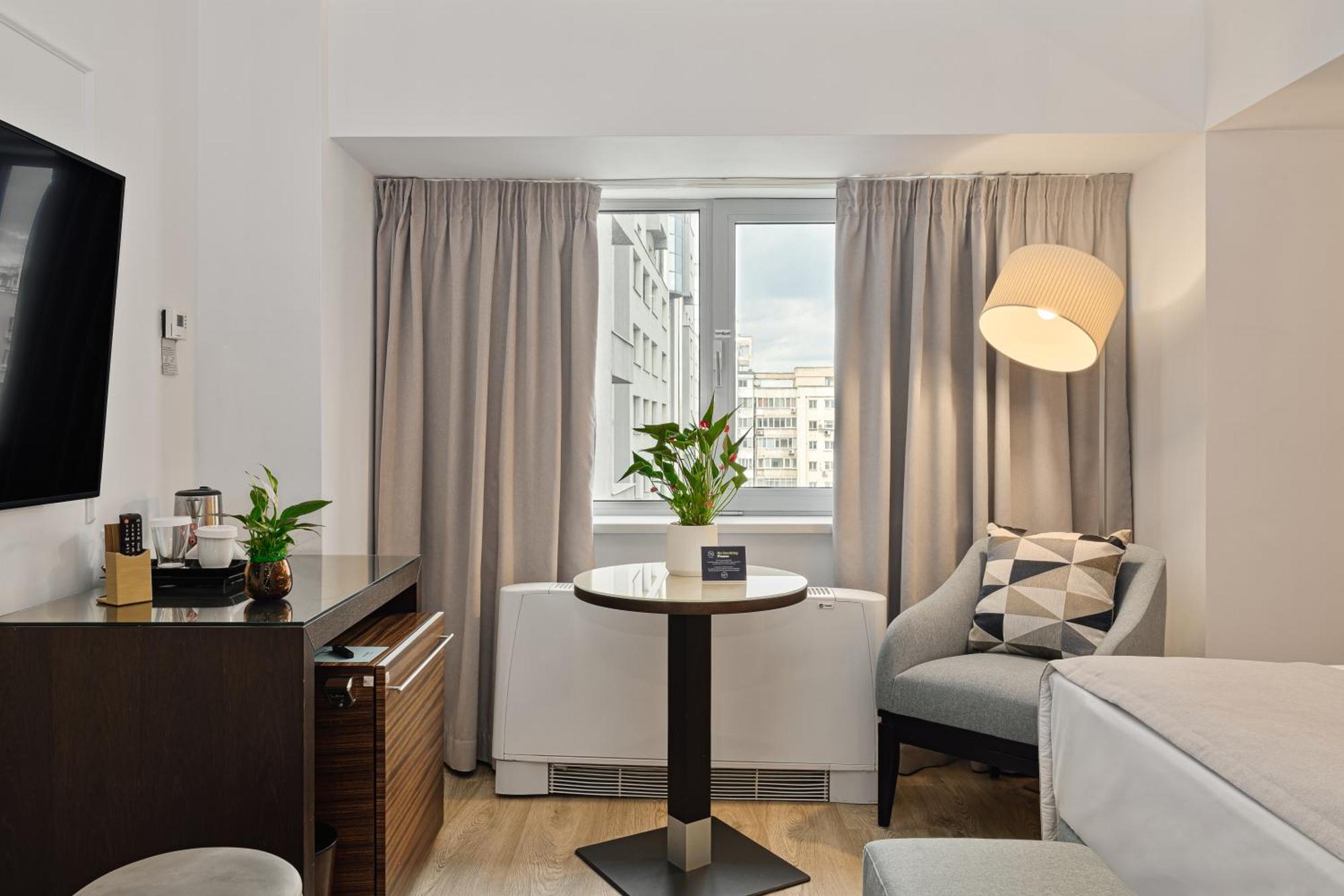 Unirii Square - Handwritten Collection 4*